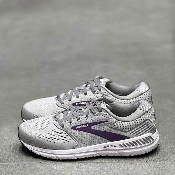 کتونی پیاده روی بروکس brooks ariel 20