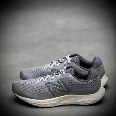 کتونی رانینگ نیوبالانس new balance 520 v8