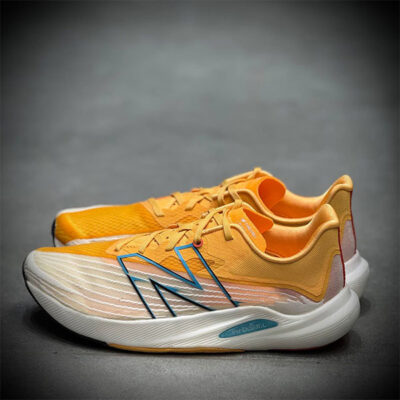 کتونی رانینگ نیوبالانس new balance fuelcell rebel v2