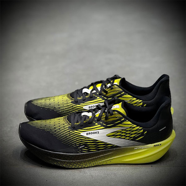 کتونی رانینگ بروکس brooks hyperion max