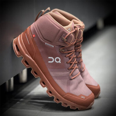 کتونی طبیعت گردی آن رانینگ on running Cloudrock Waterproof Hiking Boot